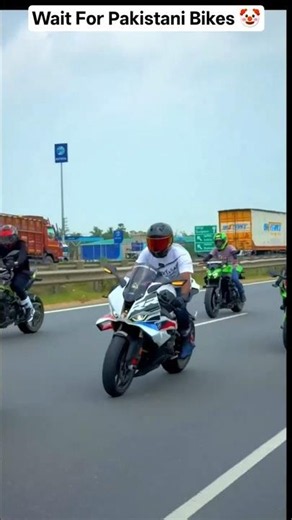 India 🇮🇳 vs Pakistan 🇵🇰 Middle Class Bikes Comparison | Who Wins