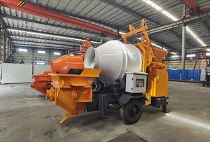 [Hot Item] Diesel Mini Small Self Loading Concrete Mixer