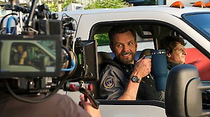 Watch Animal Control Season 3 Episode 1 - Giraffes, Gorillas and Penguins