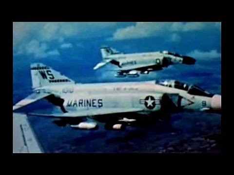 F 4 ファントム戦闘機 対地爆撃 ベトナム戦争