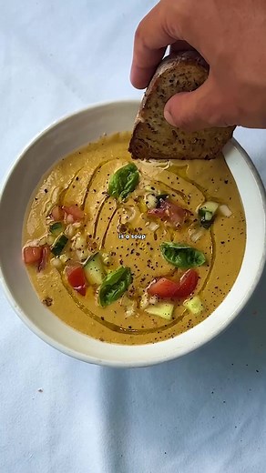 GAZPACHO 🍅 Gazpacho is without a doubt one of my absolute favourite soups. it’s SO easy to make at home and is delicious during the summer when fruit veg is at its freshest best - so here’s MY version! I’ve left my full written recipe down below - so let me know if you give it a go! INGREDIENTS (serves 4) 800g tomatoes 1 medium cucumber 1 pepper 1 garlic clove 1/2 an onion 1 soaked slice stale bread (optional) 30g fresh basil 4 tbsp extra virgin olive oil 2 tbsp vinegar (I used sherry) Salt Pep