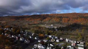 Roaring Spring Case (25 Total) of 3 Prong Embossed Pocket Folders, 11.75" x 9.5" Purple