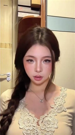 Unleashing the Power of Asian Makeup: Light European & American Flavors