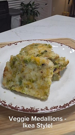 🥦 Ikea-Inspired Veggie Medallions Ingredients: 1 head fresh broccoli, florets trimmed 3 small russet potatoes, peeled and diced ½ white onion, diced and sautéed 2 cups shredded cheese (any variety) Salt, pepper, garlic powder (to taste) Instructions: Trim broccoli into small florets. Peel and dice potatoes. Dice onion. Boil diced potatoes in salted water until tender. Drain and transfer to a lightly oiled 7.5” x 11” casserole dish. Sauté the onion: While potatoes cook, sauté diced onion in a pa