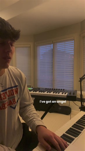 “Angels” by @Jack Johnson what should I cover next? #singersongwriter #covers #coversong #singing #fyp