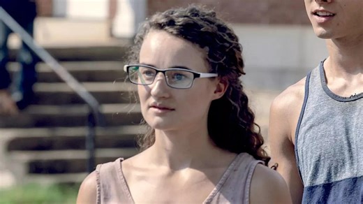 Aktris Pemeran 'Addy' di Serial The Walking Dead, Kelley Mack Meninggal Dunia - Tribuntoraja.com