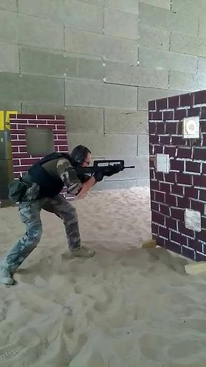 FAMAS en COMBAT URBAIN