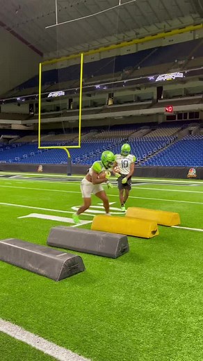 Try These Running Back Drills‼️ (via @soldiersports_) #runningback #nfl #nfltraining #athlete #nflworkout #footballtrainig #collegefootball #nflfootball #ncaafootball