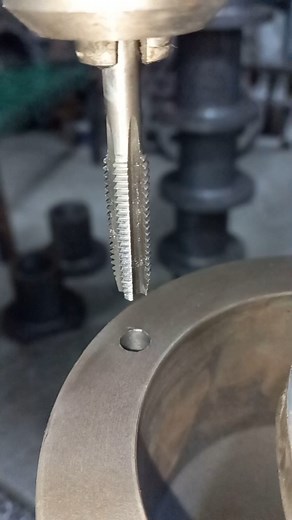 threads tap drill #shorts #technology #fyp #viral #engineering #mechanical #welding #lathe