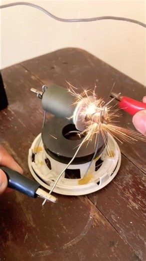 How a DC Motor works #dcmotor #motor#dc#electrical#electronic#experiment#diyprojects#shortsfeed