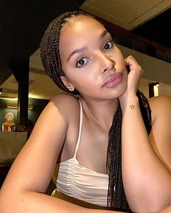 Liesl Laurie Biography: Age, Husband, Career & Net Worth - Wiki South Africa