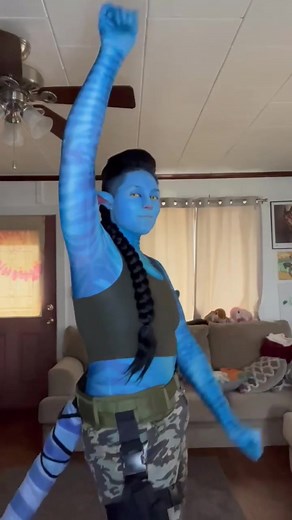 Show some love to this amazing Avatar cosplay by @The Bees Knees wearing one of our electronic moving tails 💙 #avatar #avatarcosplay #navicosplay #cosplaytail #avatarmakeup #avatar2