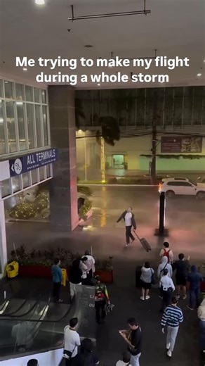 Chris Ashley on Instagram: "🫡 #storm #mj #tb"