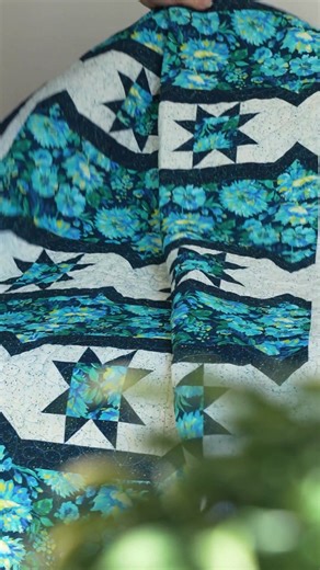 Our second book of 2025! ✨📘 Make It Home With 3-Yard Quilts is filled with beautiful, cozy quilts and projects designed to make your home feel warm and inviting. 🧵❤️ Thank you for all the excitement and support—you make every release so special! FabricCafe.com #FabricCafe #FabricCafeQuilts #SewWithFabricCafe #MakeItHomeWith3YardQuilts #3YardQuilts #QuiltBook | Fabric Cafe