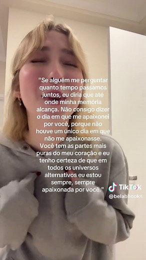 Romantismo e a Magia dos Livros: Uma História de Amor