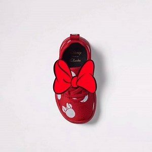 23K views · 297 reactions | Clarks Kids X Minnie Mouse. Bold designs combined with lightweight and flexible soles for a smile from ear to ear. Visit our website to shop now! #ClarksKids #MinnieMouse #Disney | Clarks Shoes | Facebook
