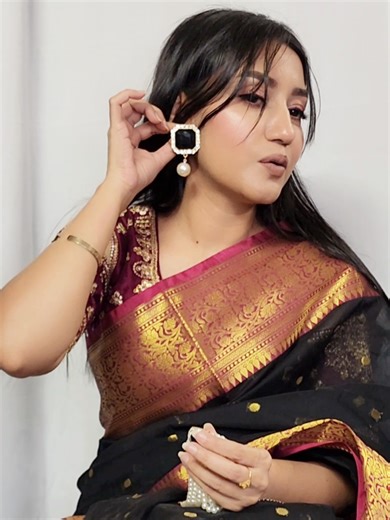 Elegant Pearl Jewelry Necklace and Earrings Set