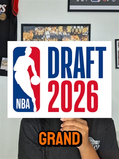 🏀📖 La Draft NBA, c’est quoi exactement et comment ça fonctionne ? Entre la loterie, l’ordre des choix et les futurs talents qui rêvent de rejoindre la NBA, voici tout ce qu’il faut savoir sur l’un des événements les plus importants de l’année 👀🔥 #NBA #NBADraft #Draft2026 #NBATok #Basketball