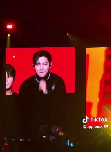 TVXQ mirotic at sm town live!!! I CAN DIE HAPPY NOW IVE SEEN MY FAV SONG LIVE #smtown #smtownlive #smtownlondon2025 #fyp #kpop #smkpopgroups #tvxq @lily🧃