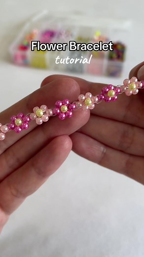 DIY Flower Bracelet Tutorial for Beaded Jewelry