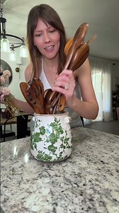 The prettiest ceramic vintage pot for utensils or flowers #homedecor #utensilholder #flowerpot