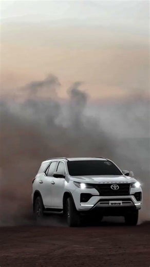जब Fortuner निकलती है… सब रास्ता देते हैं 🚗” #shorts video status video