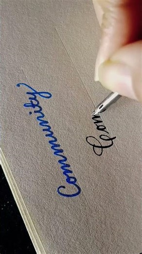 Two styles, one word ✨ Which one is your favorite? 💙🖤 #handwriting #cursive