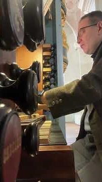 Mozart's Lacrimosa sounds beautiful on the organ