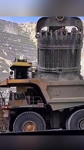 P&H 4100 XPC Shovel Power Loading Haul Trucks