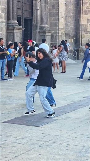 BEAUTIFUL STRANGERS 💙 by ‪@TXT_bighit‬ [LIONS FOCUS] #kpopinpublic #dancecover #txt #moa #bighit