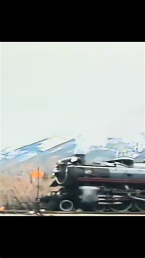 Canadian Pacific 2816 arriving in Banff Alberta (2002)