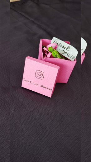 let's pack first order 🫧🤌🏻🌸🧶💌💌💌 beautiful keychain