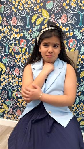 Harleen khurana | Kaisi lagi meri acting?? #reelkarofeelkaro #kidsinfluencer #instareels #trendreels #funnyvideos [A young girl is acting out difference... | Instagram