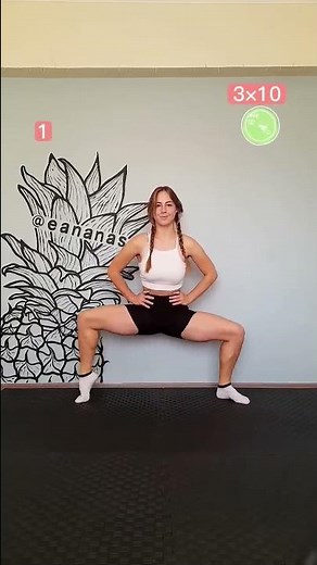 Middle split tutorial🔥 #homeworkout #stretching #yoga #tips #flexibility #shorts #middlesplit