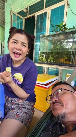 Dâu Thái Lan Trổ Tài Hát Ru Cha Chồng Ngủ & Cái Kết "Cảm Lạnh" Đầu Năm | Duy Nisa