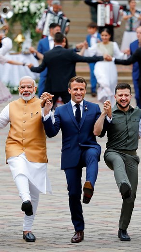 Vrhunske Price on Instagram: "Video made by @hatimsshorts This is Amazing😂 Trump Leads the Ultimate Balkan Wedding Dance! Putin, Kim, Elon & More Join In! The most unexpected global celebration! Trump leads a massive traditional Balkan wedding kolo, followed by Erdoğan, Putin, Kim Jong Un, Macron, Zelensky, Ursula von der Leyen, Elon Musk, Merkel, Vučić, and many more. With Biden and Obama on saxophones, this high-energy AI-generated video brings world leaders together for an unforgettable part