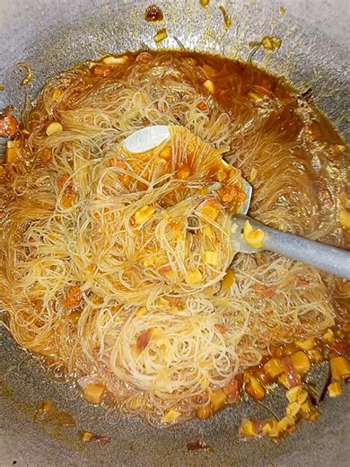 Pancit bihon using wow ulam mukbang! 🍝 kain with riceee 🍚 Ingredients: -Bihon -Wow ulam canned goods -Oil -Onion -Garlic -Soy sauce -Pepper -Water 1. Soaked the bihon the water 2. Put oil in the pan 3. Add onion and garlic, wait until it cook 4. Put the canned goods and let it cook a little 5. Add 2 cups of water, and soy sauce 6. Let it boil 7. Add the bihon, make sure that it's already soggy 8. Mix it 9. Add pepper to add little spiciness 10. And that's it. Please follow me on tiktok 🫶🏻🥹 