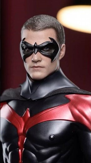 Batman & Robin Fans NEED to See This Figure! | Hot Toys Robin Figure Unboxing