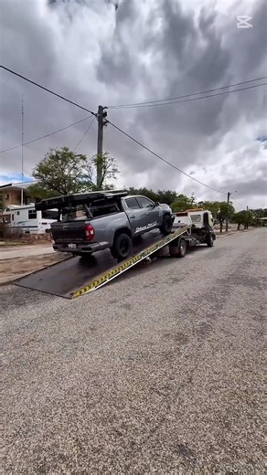POV: Your 4x4 is about to hit 100k when the mechanic says the word no one wants: “catastrophic” 😂