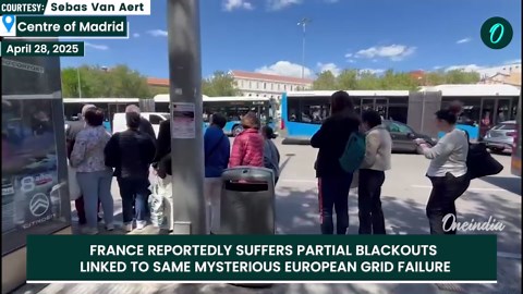 Massive Power Outage Hits Spain, Italy, Portugal, France | Traffic Chaos, Train Disruptions