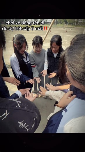 Trò Chơi Xé Bảng Tên Học Sinh trong Running Man