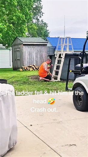 Ordinary dad breaks down #funnyvideos #foryou #fyp #dad #famil | dads crashing out funny