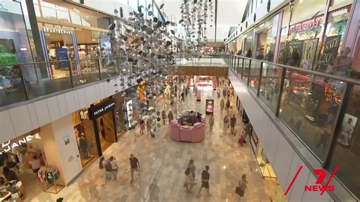 It's Black Friday and Australians are spending more than a million dollars a minute over this super sale weekend. South east shopping centres are staying open for more than twelve hours during this bargain-bonanza. | 7NEWS Central Queensland