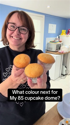 What colour combination shall I make for this next 85 cupcake dome? Any suggestions what would be a great colour scheme for this cake would be welcomed. #cake #caketok #cupcakes #weddingcake #cupcakebouquet