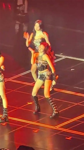 BABYMONSTER delivers powerful vibes in Batter Up #babymonster #kpop #choom #batterup #concert