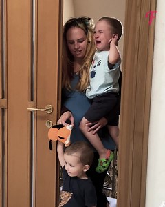 A tired pregnant woman and mother of two got a fresh new look in a salon | Tips & Tricks