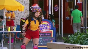 Matteo y Luna se conocen por primera vez | Soy Luna en Español