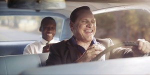 【アカデミー賞2019】作品賞『グリーンブック』の監督。「賞は姉妹に」　#Oscars