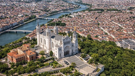 From forested heights to Lyon’s urban heart