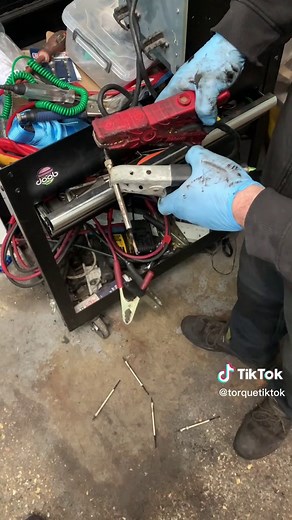 Ford ranger 3.2 diesle glow plug repalcment! #fyp #fypシ #foryourpage #fixed #puns #pun #funny #fypage #cars #broken #carsofticktok #snapon #mechanic #torquetiktok #milwaukee #milwalkeetools #milwaukeetool #tengtools #bedford #carrepair #carrepairs #ford #fordranger #ranger #glow #plugs #glowplugs #diesel #bosch #fordrangerraptor #fordranger4x4 #fordrangerwildtrak #fordrangergram #fordrangernation #coldstart #thursday #crap #crapjob #lucky #glowplugremoval #glowplug